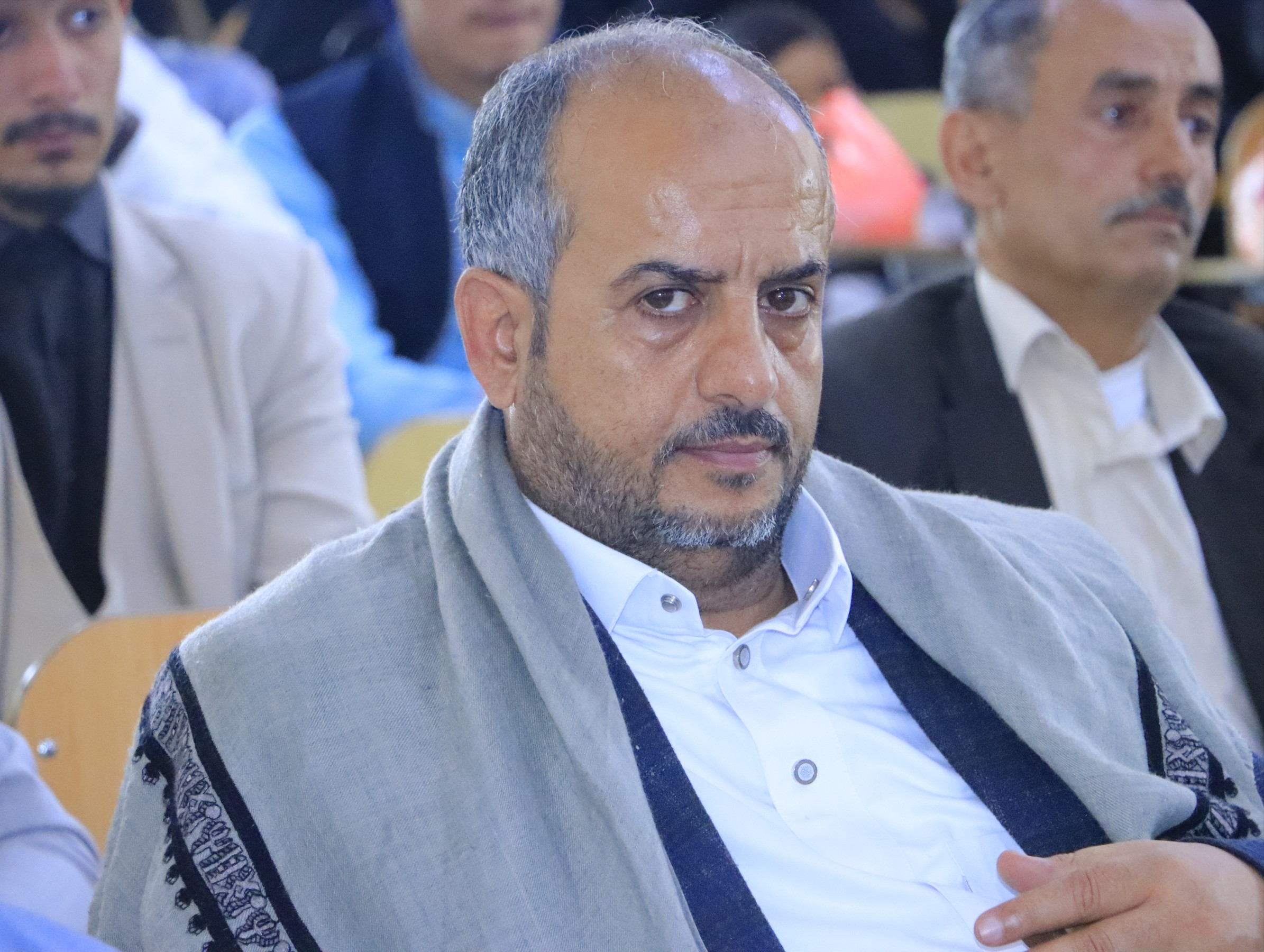 جانب من مناقشة أبحاث التخرج في المؤتمر العلمي الخامس عشر بكلية العلوم الطبية جامعة الناصر