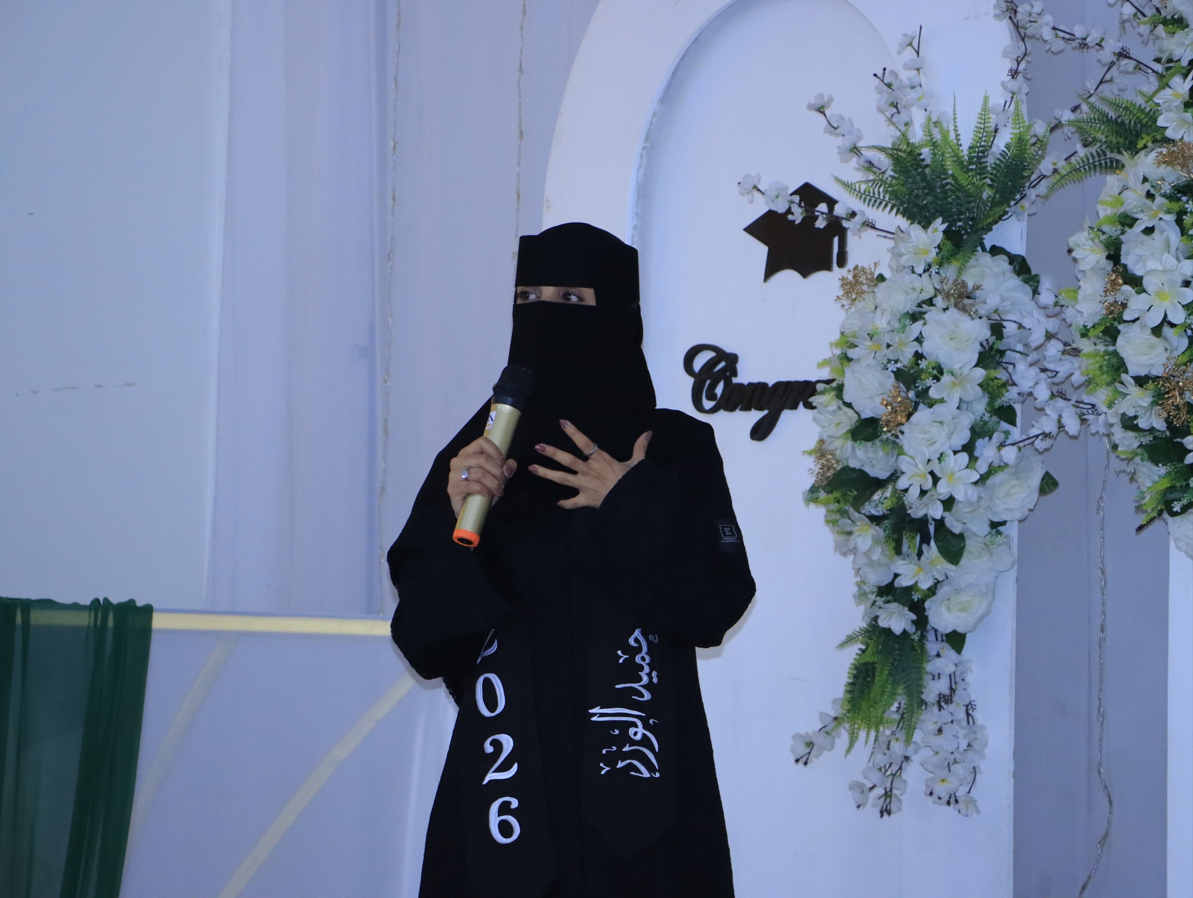 جانب من مناقشة أبحاث التخرج في المؤتمر العلمي الخامس عشر بكلية العلوم الطبية جامعة الناصر