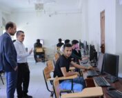 رئيس جامعة الناصر يتفقد سير امتحانات قسم تقنية المعلومات بالشراكة مع مركز ابتك العالمي