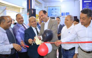 مشاريع طلاب الصيدلة والمختبرات والتمريض والتغذية العلاجية في جامعة الناصر