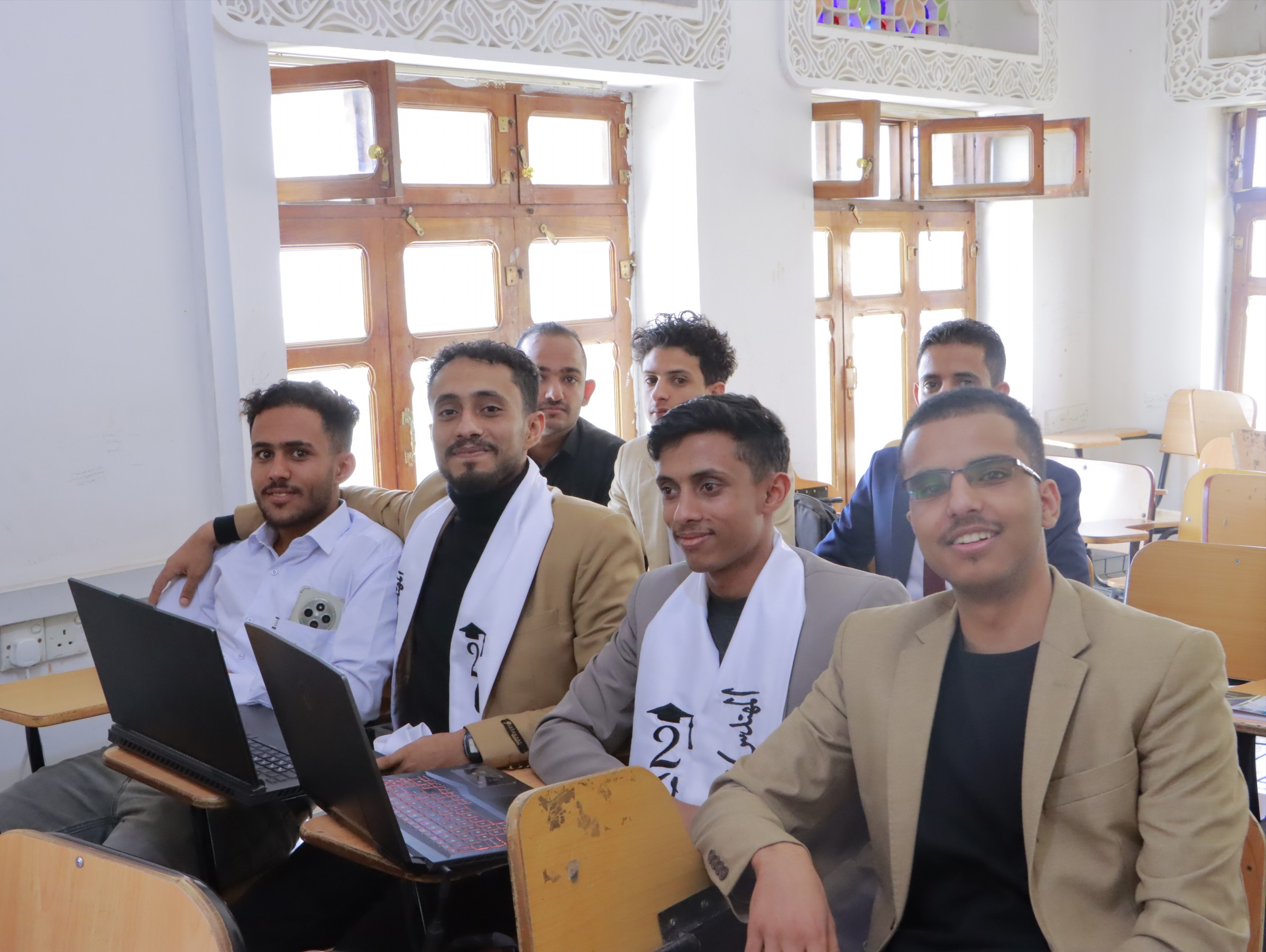 مشاريع الذكاء الاصطناعي والأمن السيبراني لطلبة جامعة الناصر تواجه التحديات الرقمية