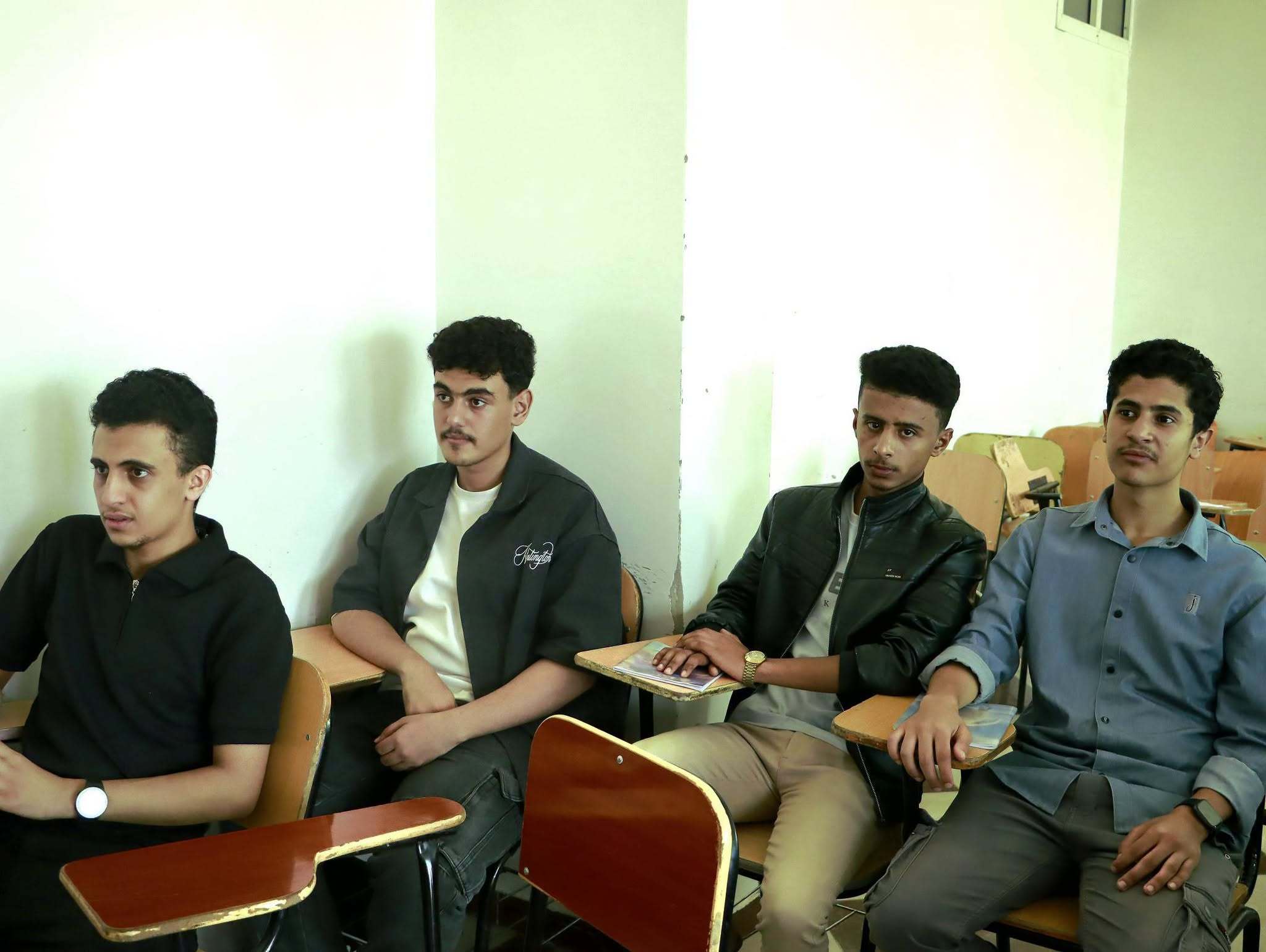 رئيس جامعة الناصر يدشن دورات التقوية في اللغة الإنجليزية للطلبة المستجدين