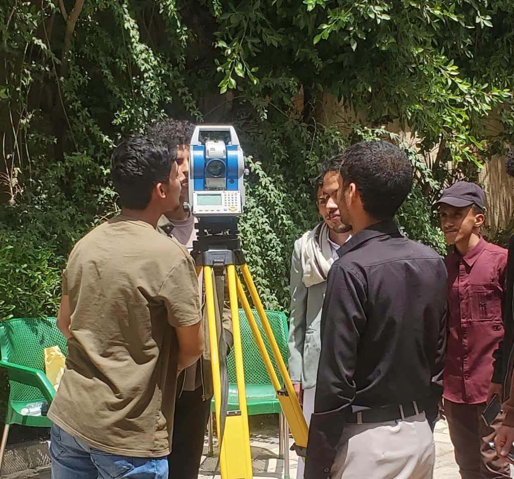 الهندسة المدنية - جامعة الناصر: التطبيق العملي منهج تعليمي متواصل