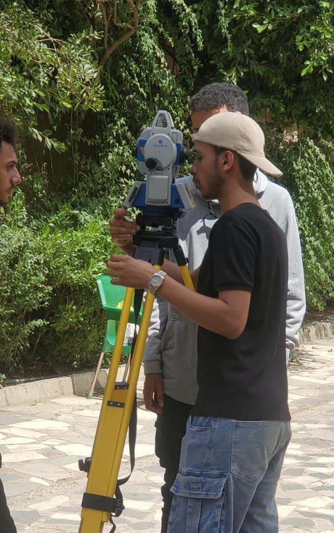 الهندسة المدنية - جامعة الناصر: التطبيق العملي منهج تعليمي متواصل