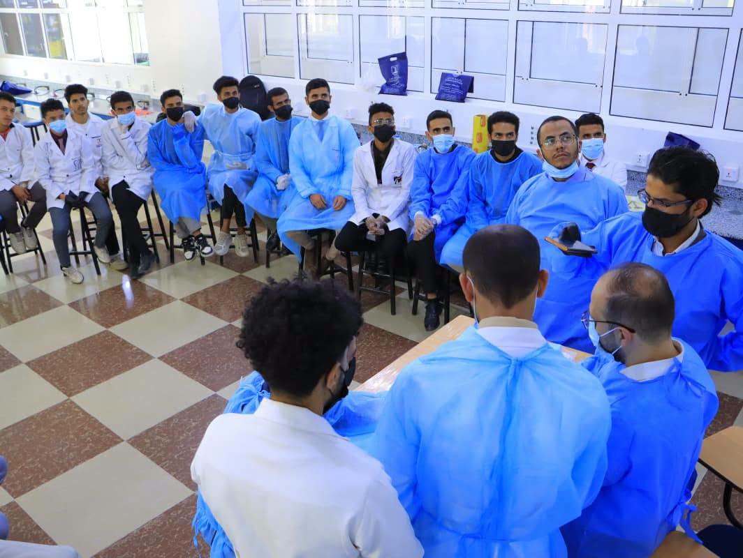 ملتقى الناصر العلمي لطب الأسنان يواصل فعالياته بمحاضرات متخصصة وتدريبات عملية
