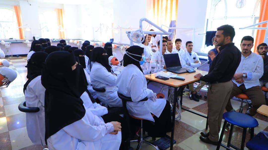 جامعة الناصر تختتم ملتقى الناصر العلمي لطب الأسنان وتؤكد مواصلة الاستثمار في إعداد أطباء المستقبل