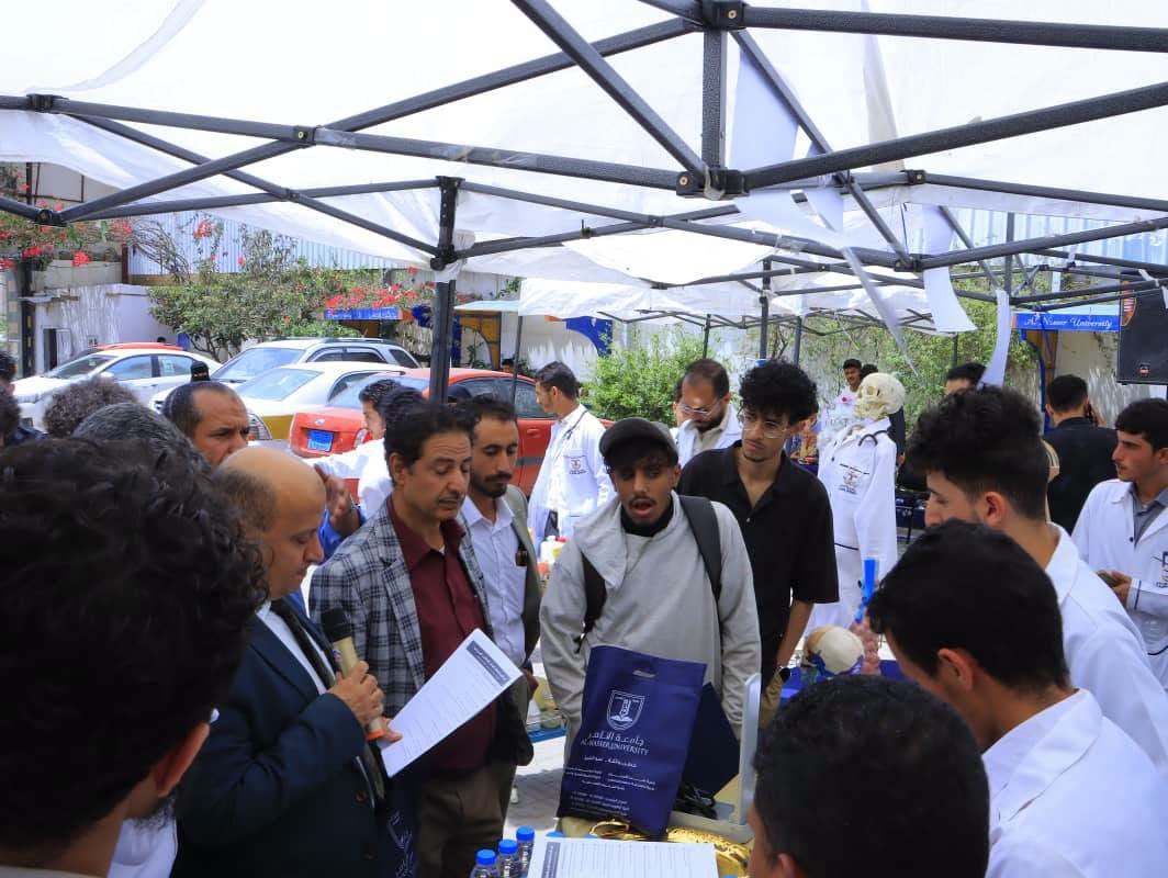 جامعة الناصر تواصل فعاليات أسبوع العلوم الطبية بتدشين معرض التمريض السنوي «نبضٌ يُلهم.. وأملٌ يزهر» مع فحوصات وتوعية صحية وأنشطة تفاعلية.
