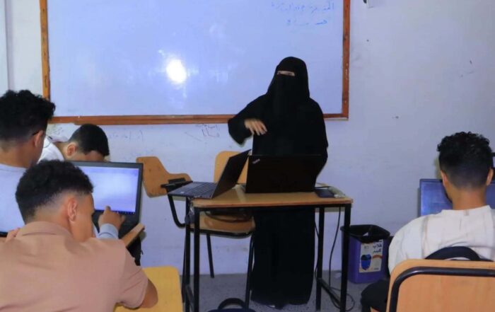 جامعة الناصر تقيم دورة برمجة الحاسوب لطلاب تقنية المعلومات