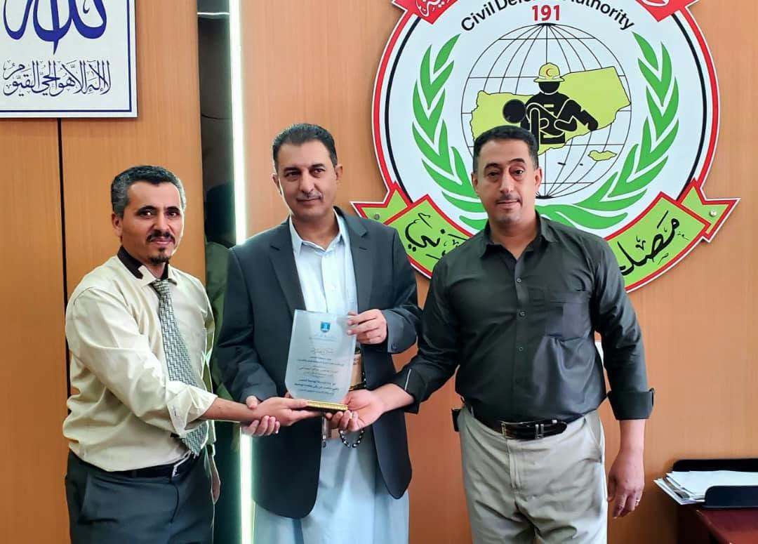 طلبة تقنية المعلومات بجامعة الناصر في زيارة ميدانية إلى الدفاع المدني