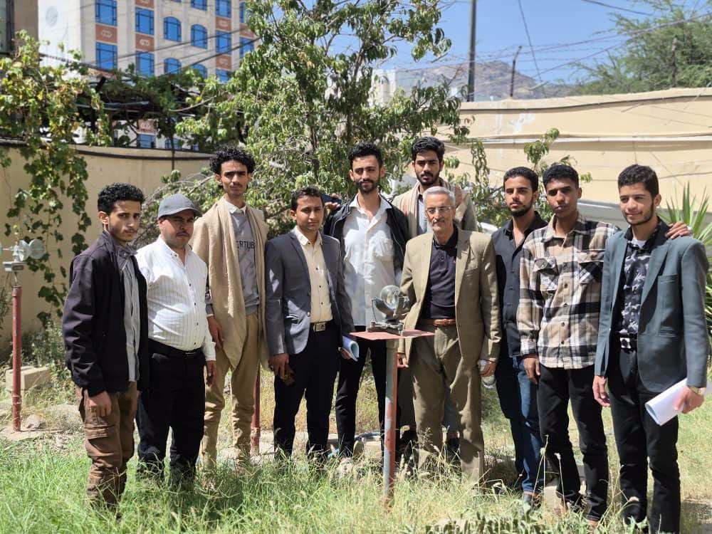 طلاب قسم الهندسة المدنية بجامعة الناصر خلال زيارة ميدانية إلى الهيئة العامة للطيران المدني والأرصاد