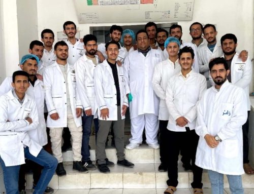 التدريب الميداني لطلبة الصيدلة بجامعة الناصر يتواصل بزيارة علمية