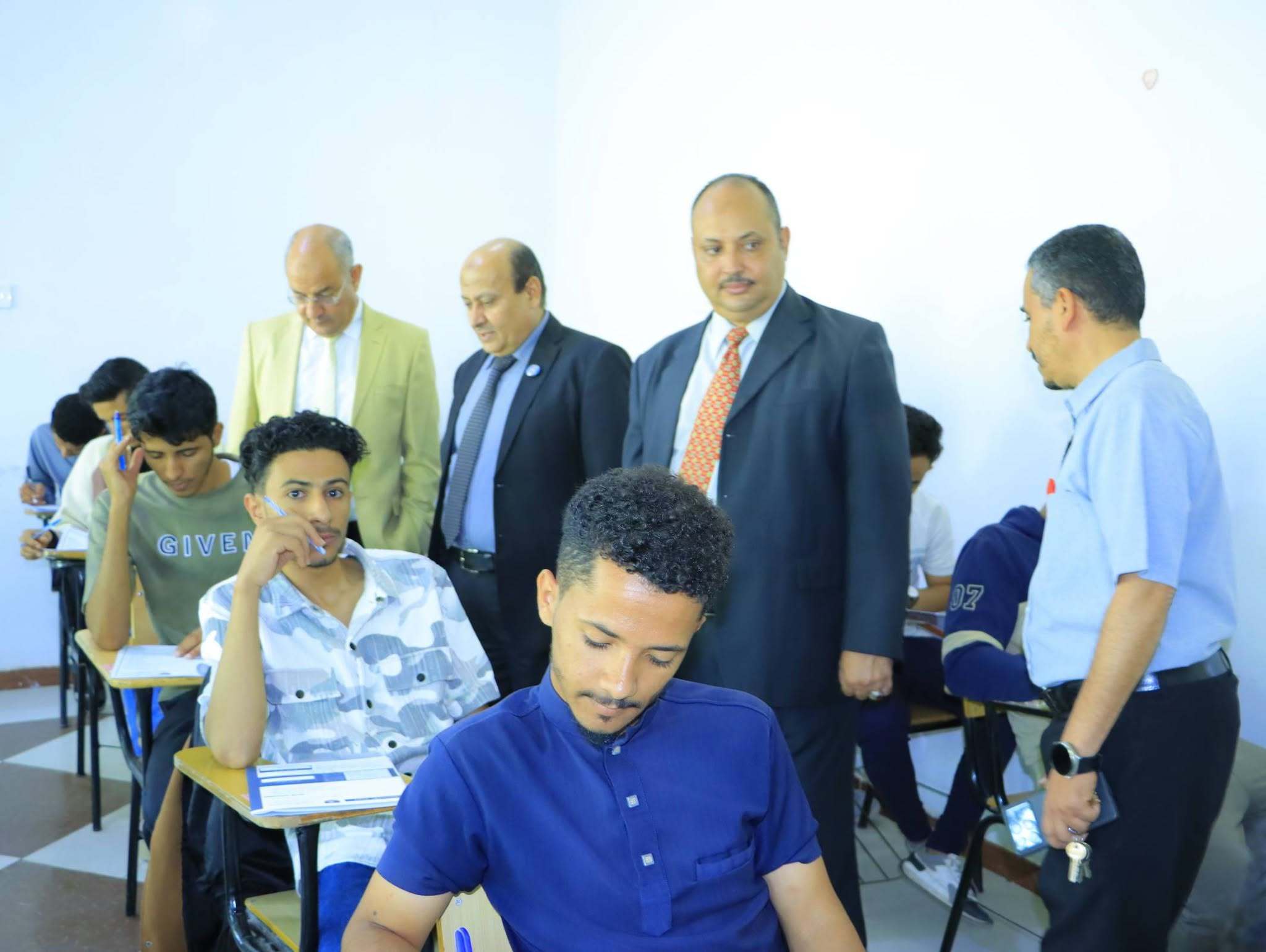 تدشين الاختبارات النهائية في جامعة الناصر للعام الجامعي 1448هـ